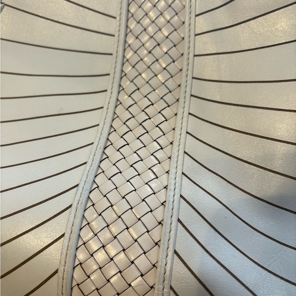 Cole Haan Cream Tote with Intricate Pattern and Structured Design - Picture 3 of 15